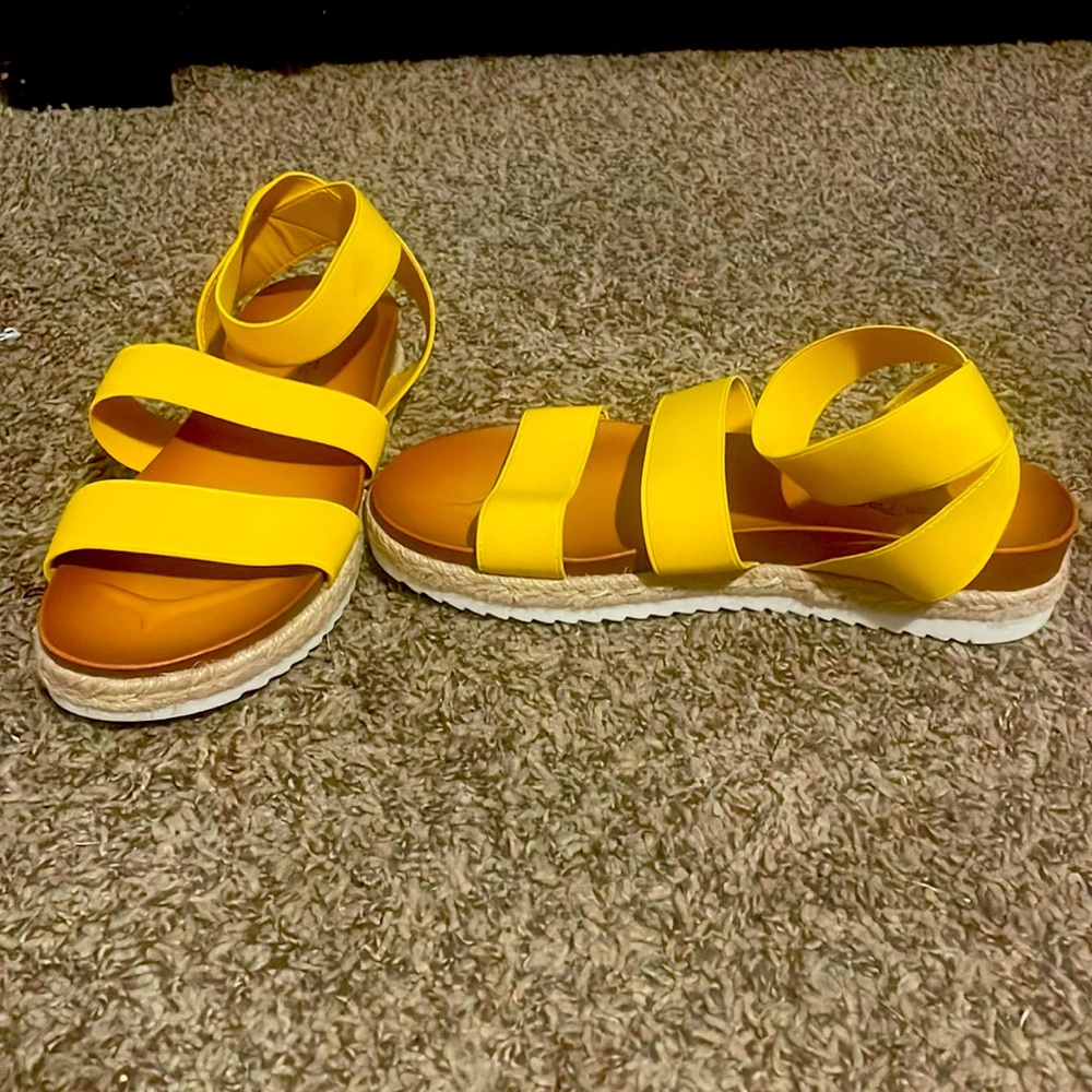 Never worn yellow sandals